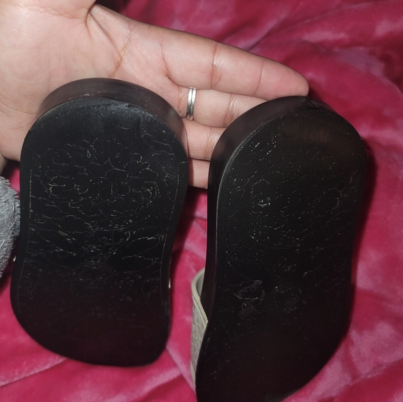 Versace Palazzo Rubber Pool Slide - Picture 3 of 4